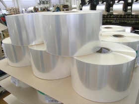 Закупаем первичку пластика гранула Закупаем первичку пластика гранула