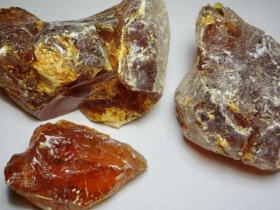 Куплю канифоль сосновую. Самовывоз. Куплю канифоль сосновую. Самовывоз.