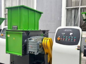 Продажа комплекса 2 в 1: шредер + дробилка (под ключ) Продажа комплекса 2 в 1: шредер + дробилка (под ключ)