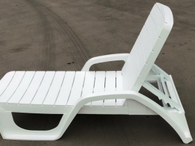 Покупка пластиковых шезлонгов и отходов ПП Покупка пластиковых шезлонгов и отходов ПП