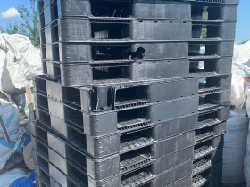 Покупка пластиковых паллет б/у Покупка пластиковых паллет б/у